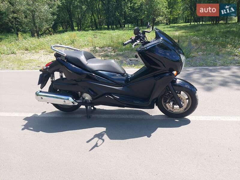 Макси-скутер Honda Faze 250 2011 в Малине