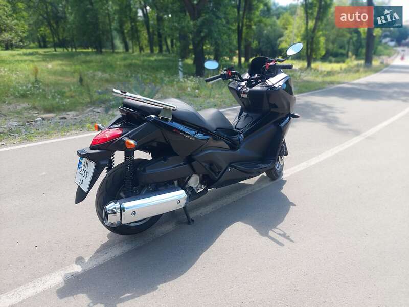 Макси-скутер Honda Faze 250 2011 в Малине