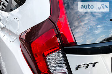 Хетчбек Honda Fit 2018 в 