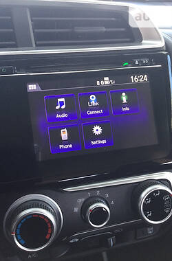 Хэтчбек Honda Fit 2017 в 