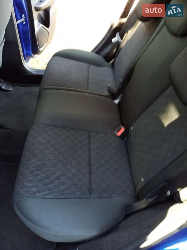 Хэтчбек Honda Fit 2016 в Славуте