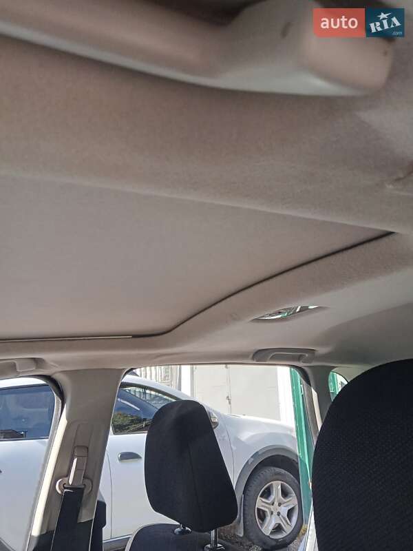 Хетчбек Honda Fit 2015 в Тернополі