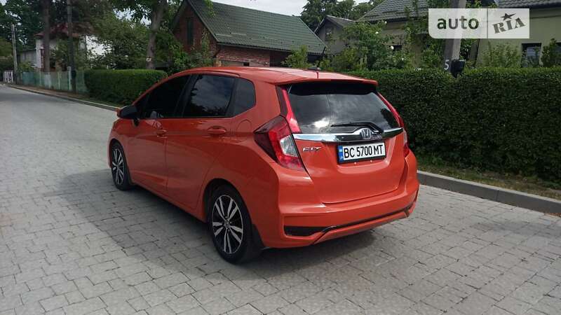 Хэтчбек Honda Fit 2017 в Львове