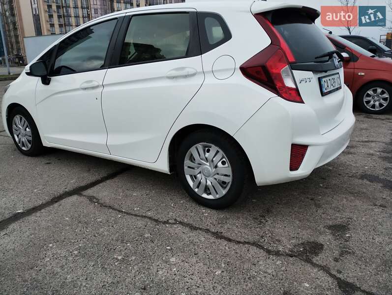 Хетчбек Honda Fit 2015 в Черкасах
