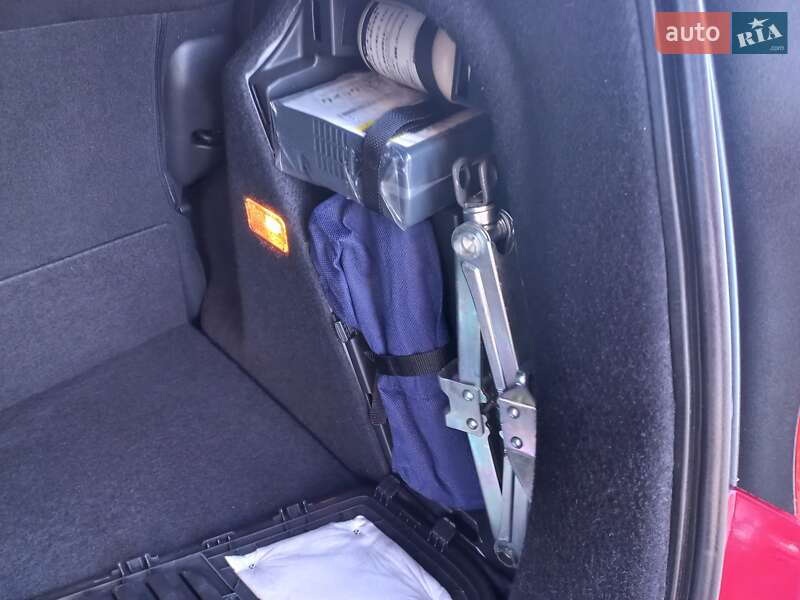 Хетчбек Honda Fit 2016 в Києві