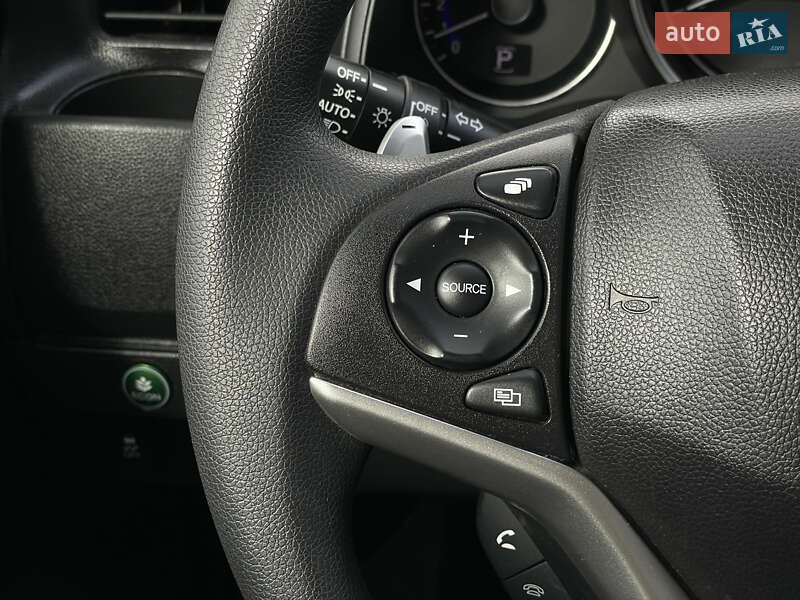 Хэтчбек Honda Fit 2015 в Одессе