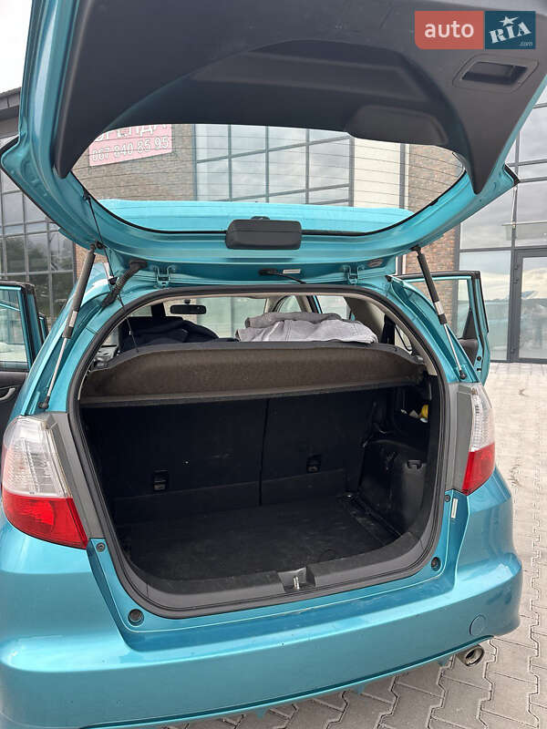 Хетчбек Honda Fit 2013 в Тернополі фото 15 Хетчбек Honda Fit 2013 в Тернополі