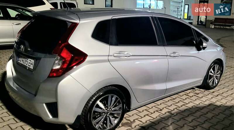 Хэтчбек Honda Fit 2016 в Виннице