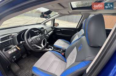 Хэтчбек Honda Fit 2017 в 