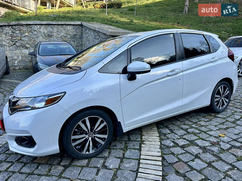 Хэтчбек Honda Fit 2019 в Киеве фото 3 Хэтчбек Honda Fit 2019 в Киеве