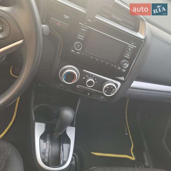 Хэтчбек Honda Fit 2016 в Гостомеле