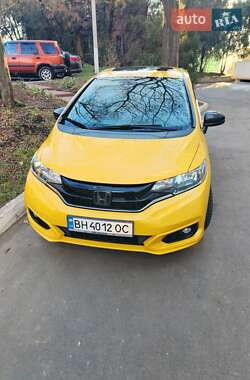 Хэтчбек Honda Fit 2017 в Одессе