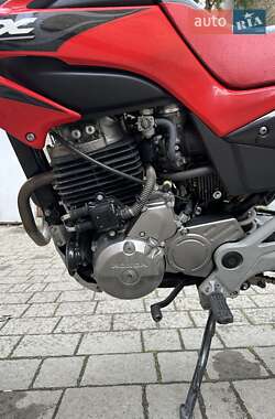 Мотоцикл Супермото (Motard) Honda FMX 650 2005 в 