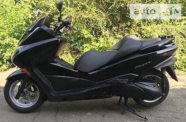 Макси-скутер Honda Forza 125 2010 в Днепре