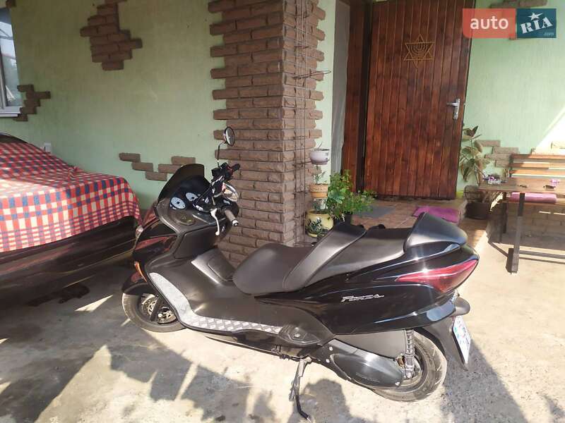 Макси-скутер Honda Forza 125 2007 в Каменском фото 3 Макси-скутер Honda Forza 125 2007 в Каменском