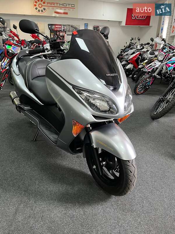 Макси-скутер Honda Forza 250 2007 в 