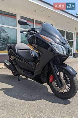 Макси-скутер Honda Forza 250 2013 в Кременчуге