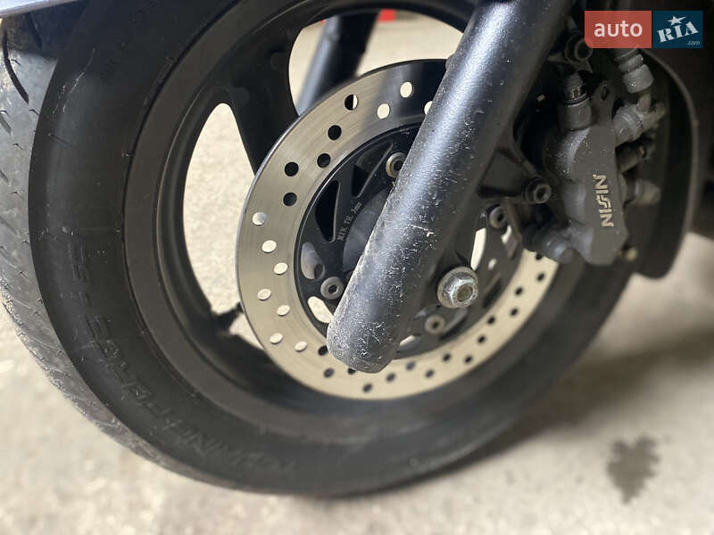 Максі-скутер Honda Forza 250 2008 в Києві