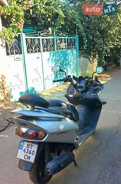 Максі-скутер Honda Forza 250 2003 в 