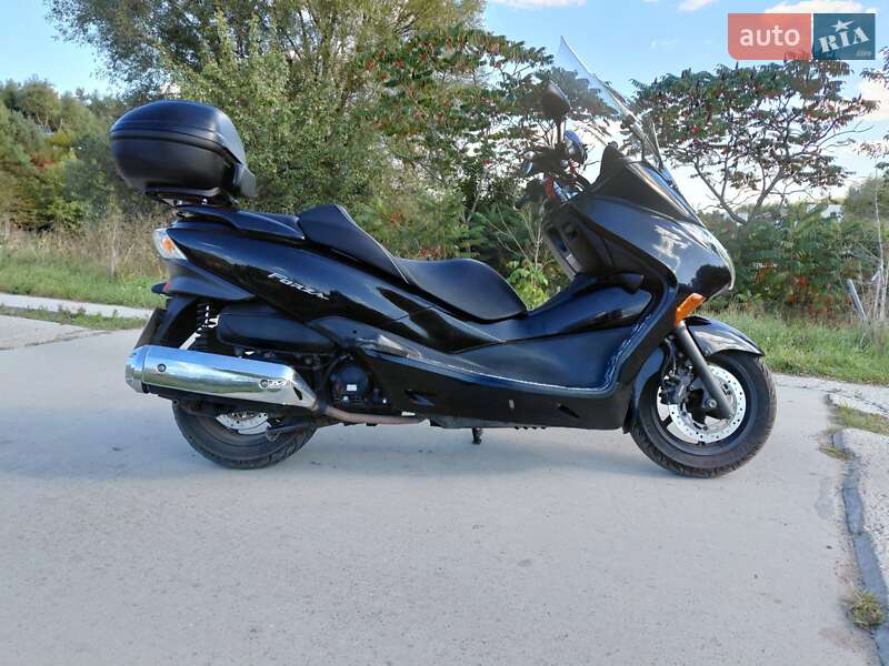 Макси-скутер Honda Forza 250 2007 в Киеве