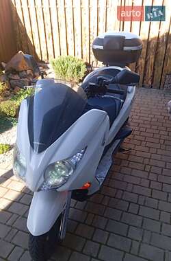 Макси-скутер Honda Forza 250 2011 в Броварах