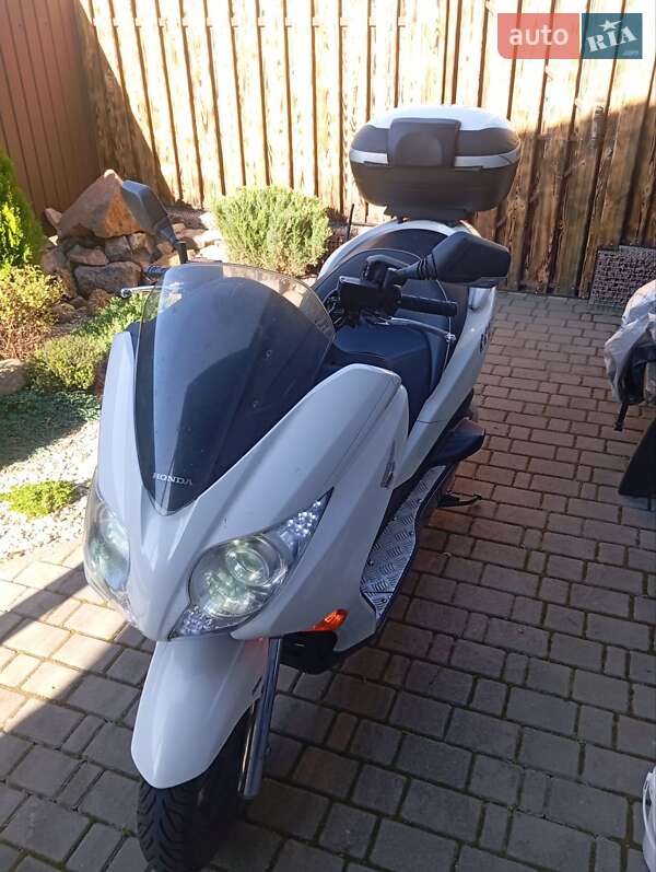 Honda Forza 250 2011