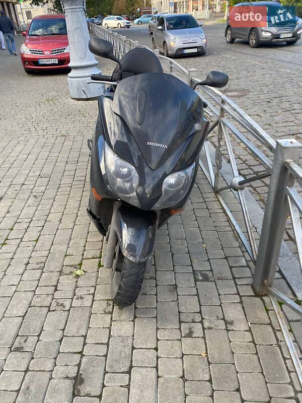 Максі-скутер Honda Forza 250 2007 в Одесі фото 4 Максі-скутер Honda Forza 250 2007 в Одесі