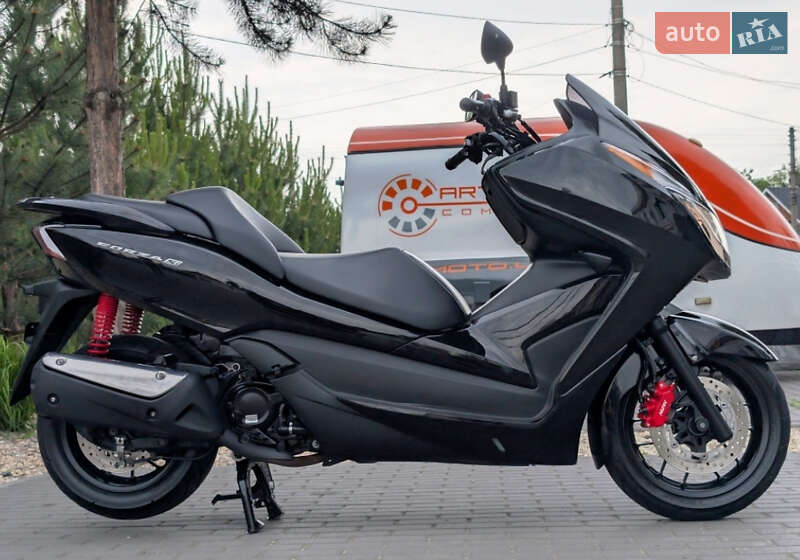 Макси-скутер Honda Forza 250 2013 в Хмельницком фото 2 Макси-скутер Honda Forza 250 2013 в Хмельницком