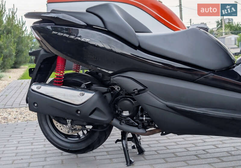 Макси-скутер Honda Forza 250 2013 в Хмельницком фото 5 Макси-скутер Honda Forza 250 2013 в Хмельницком