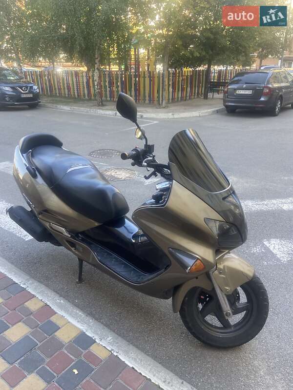 Грузовые мотороллеры, мотоциклы, скутеры, мопеды Honda Forza MF06 2002 в Киеве