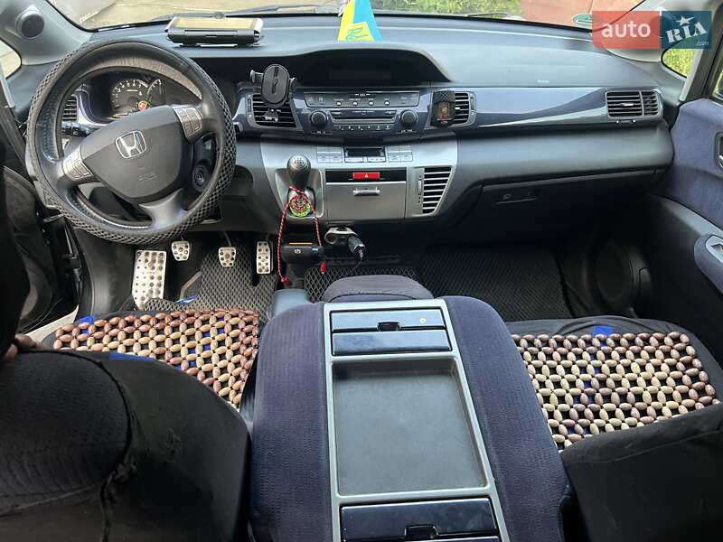 Мікровен Honda FR-V 2008 в Гайсину