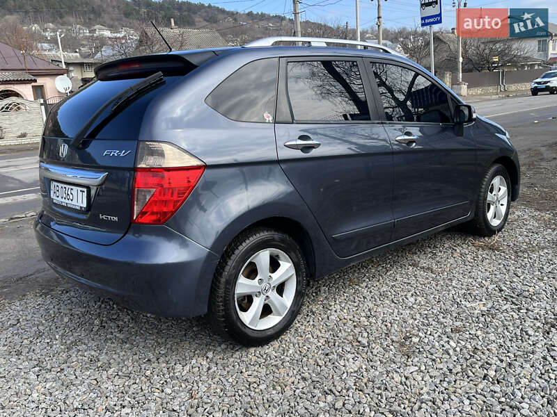 Микровэн Honda FR-V 2006 в Могилев-Подольске