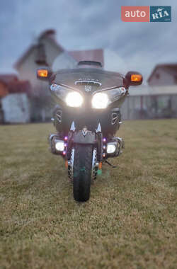 Мотоцикл Круизер Honda GL 1800 Gold Wing Tour 2007 в 