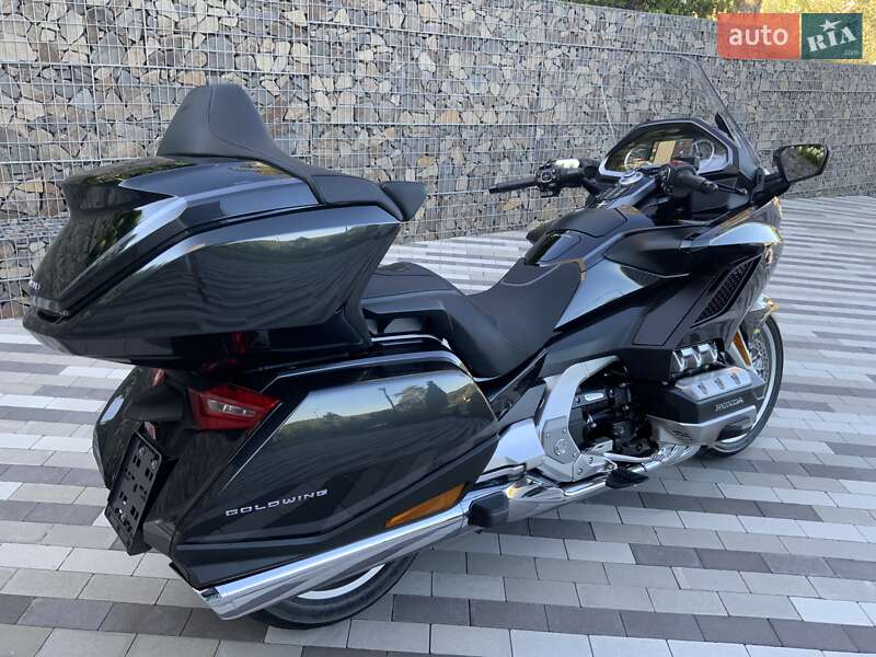 Мотоцикл Круизер Honda GL 1800 Gold Wing Tour 2021 в Ужгороде фото 7 Мотоцикл Круизер Honda GL 1800 Gold Wing Tour 2021 в Ужгороде