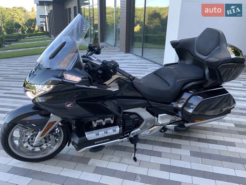 Мотоцикл Круизер Honda GL 1800 Gold Wing Tour 2021 в Ужгороде фото 12 Мотоцикл Круизер Honda GL 1800 Gold Wing Tour 2021 в Ужгороде