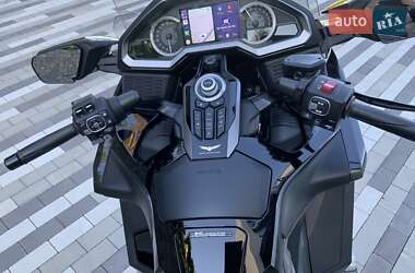 Мотоцикл Круизер Honda GL 1800 Gold Wing Tour 2021 в  фото 31 Мотоцикл Круизер Honda GL 1800 Gold Wing Tour 2021 в