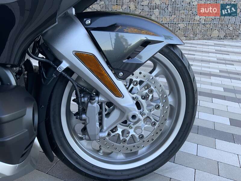 Мотоцикл Круизер Honda GL 1800 Gold Wing Tour 2021 в Ужгороде фото 43 Мотоцикл Круизер Honda GL 1800 Gold Wing Tour 2021 в Ужгороде