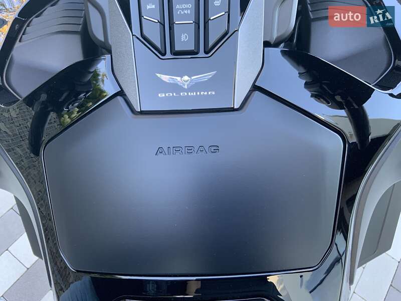 Мотоцикл Круизер Honda GL 1800 Gold Wing Tour 2021 в Ужгороде фото 46 Мотоцикл Круизер Honda GL 1800 Gold Wing Tour 2021 в Ужгороде