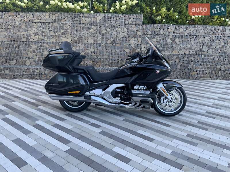 Мотоцикл Круизер Honda GL 1800 Gold Wing Tour 2021 в Ужгороде фото 23 Мотоцикл Круизер Honda GL 1800 Gold Wing Tour 2021 в Ужгороде