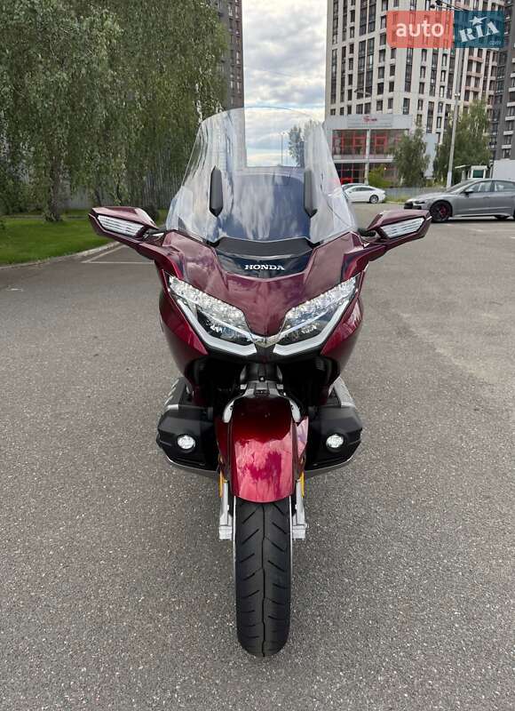 Мотоцикл Туризм Honda GL 1800 Gold Wing Tour 2024 в Киеве фото 4 Мотоцикл Туризм Honda GL 1800 Gold Wing Tour 2024 в Киеве