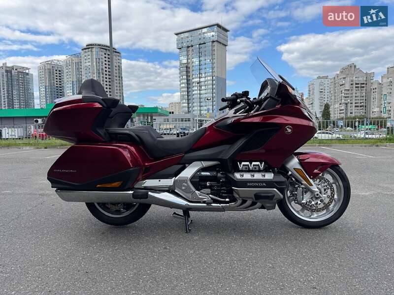 Мотоцикл Туризм Honda GL 1800 Gold Wing Tour 2024 в Киеве фото 11 Мотоцикл Туризм Honda GL 1800 Gold Wing Tour 2024 в Киеве