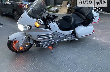 Мотоцикл Круизер Honda GL 1800 Gold Wing 2004 в 