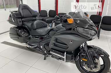 Мотоцикл Туризм Honda GL 1800 Gold Wing 2015 в 