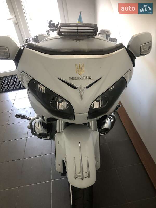 Мотоцикл Туризм Honda GL 1800 Gold Wing 2013 в Днепре