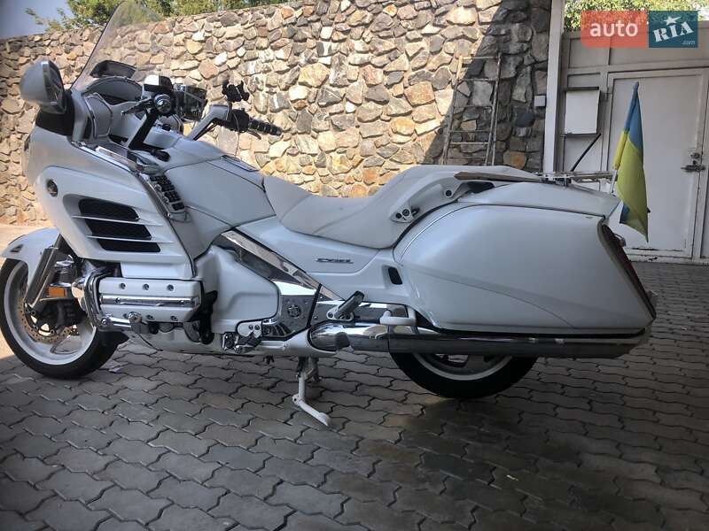 Мотоцикл Туризм Honda GL 1800 Gold Wing 2013 в Днепре