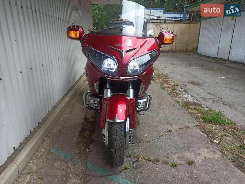Мотоцикл Туризм Honda GL 1800 Gold Wing 2013 в Одесі