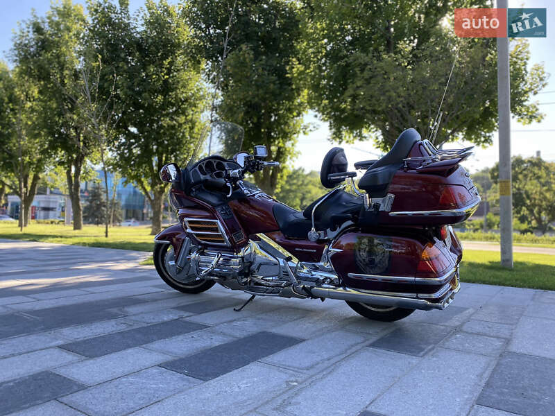 Мотоцикл Туризм Honda GL 1800 Gold Wing 2005 в Днепре