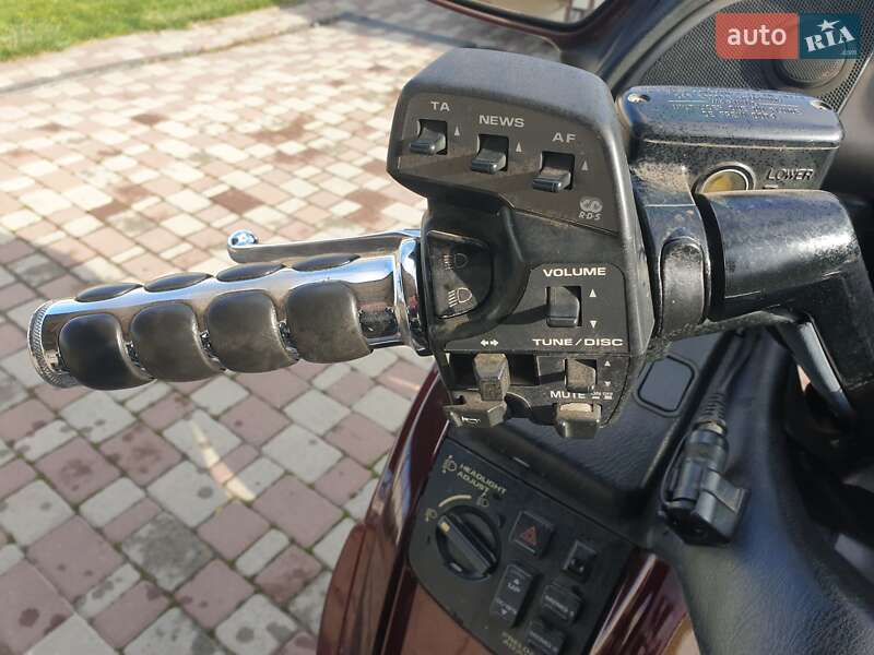 Мотоцикл Круизер Honda GL 1800 Gold Wing 2004 в Днепре
