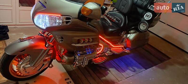 Мотоцикл Туризм Honda GL 1800 Gold Wing 2004 в Черкассах