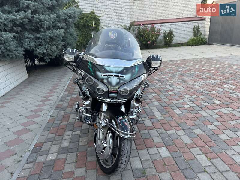 Мотоцикл Круизер Honda GL 1800 Gold Wing 2008 в Днепре фото 43 Мотоцикл Круизер Honda GL 1800 Gold Wing 2008 в Днепре